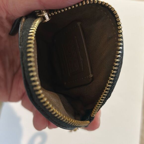 COACH REXI Coin Purse Keychain - Picture 6 of 7